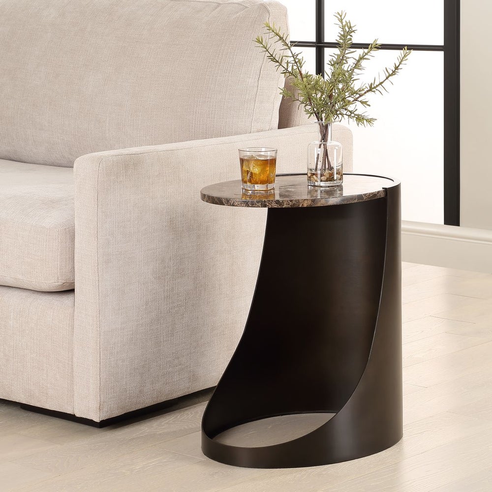 ELBRUS SIDE TABLE