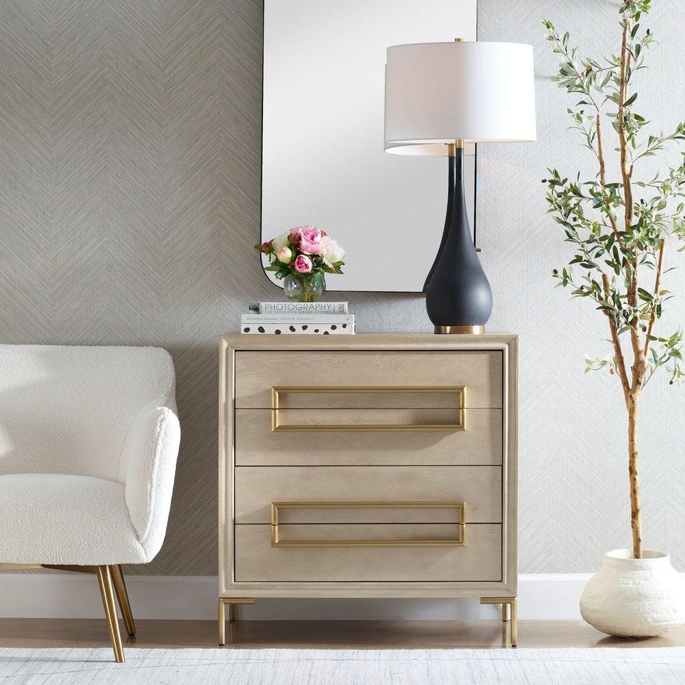 GUIANA ACCENT CHEST