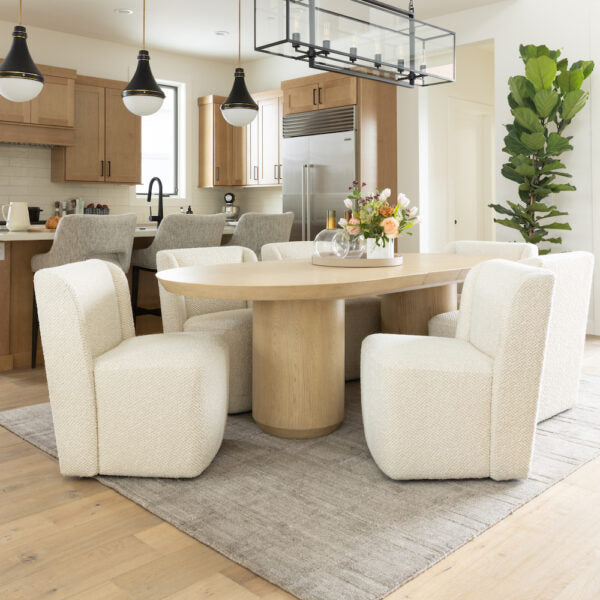 AMELIA CHAIR