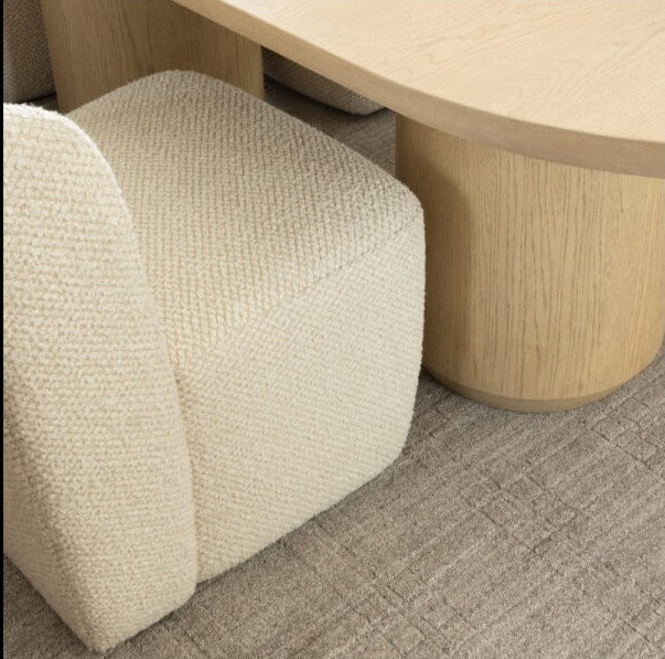 AMELIA CHAIR