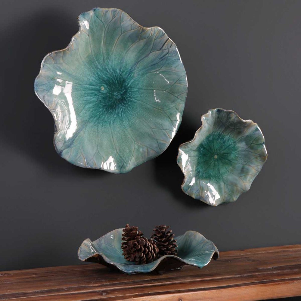 BRYANT BLUE  CERAMIC WALL DECOR