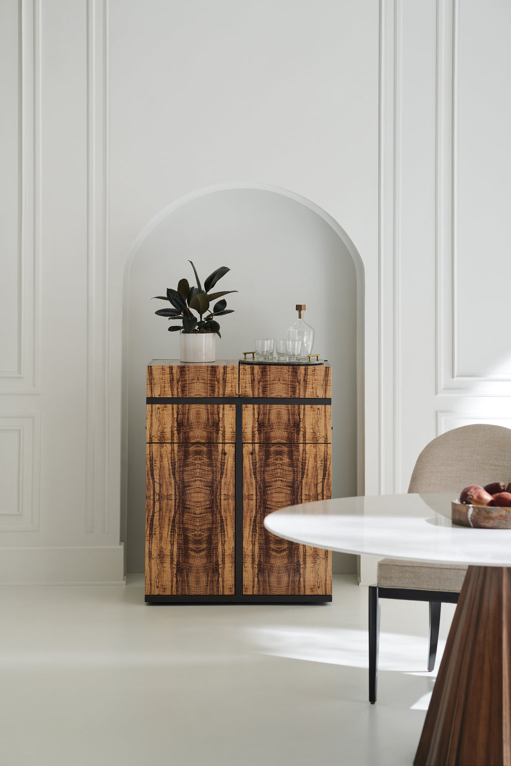 BECKER TABLE
