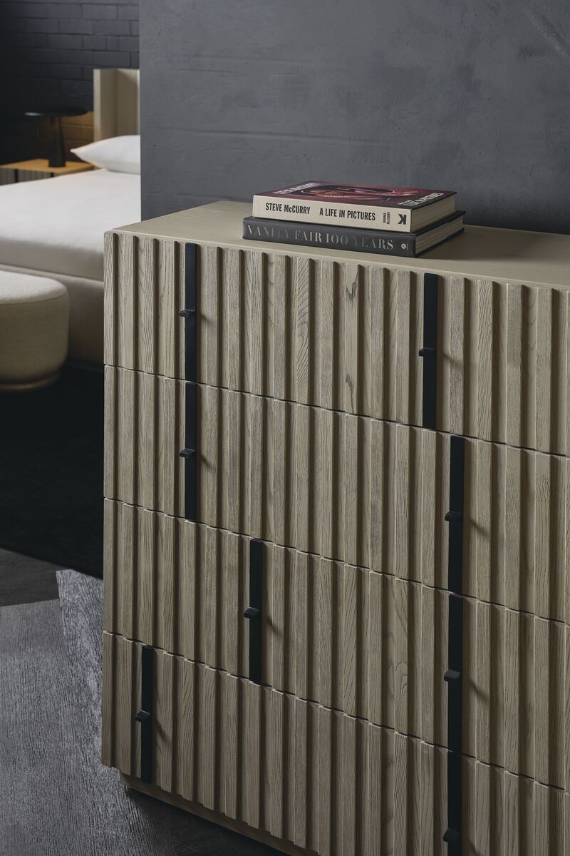 ICARIA CHEST