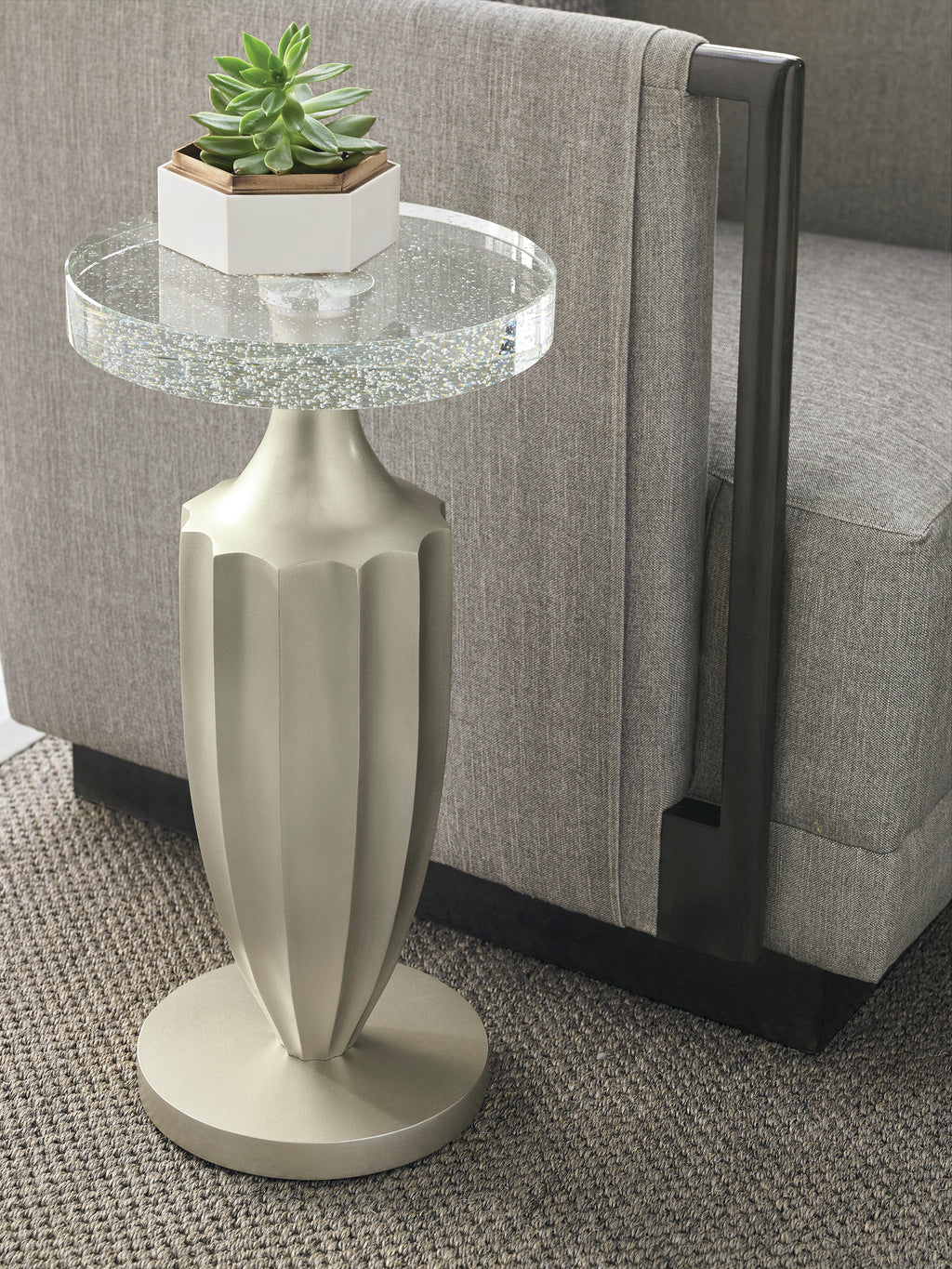 ADAGIO ENDTABLE