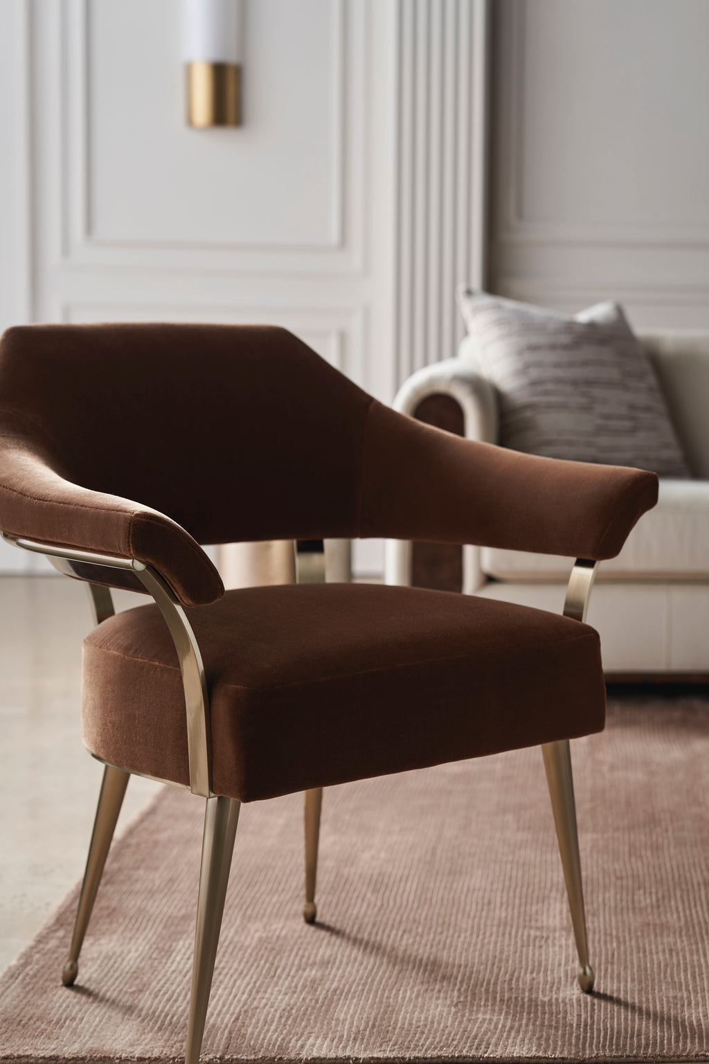 LOYD  CHAIR