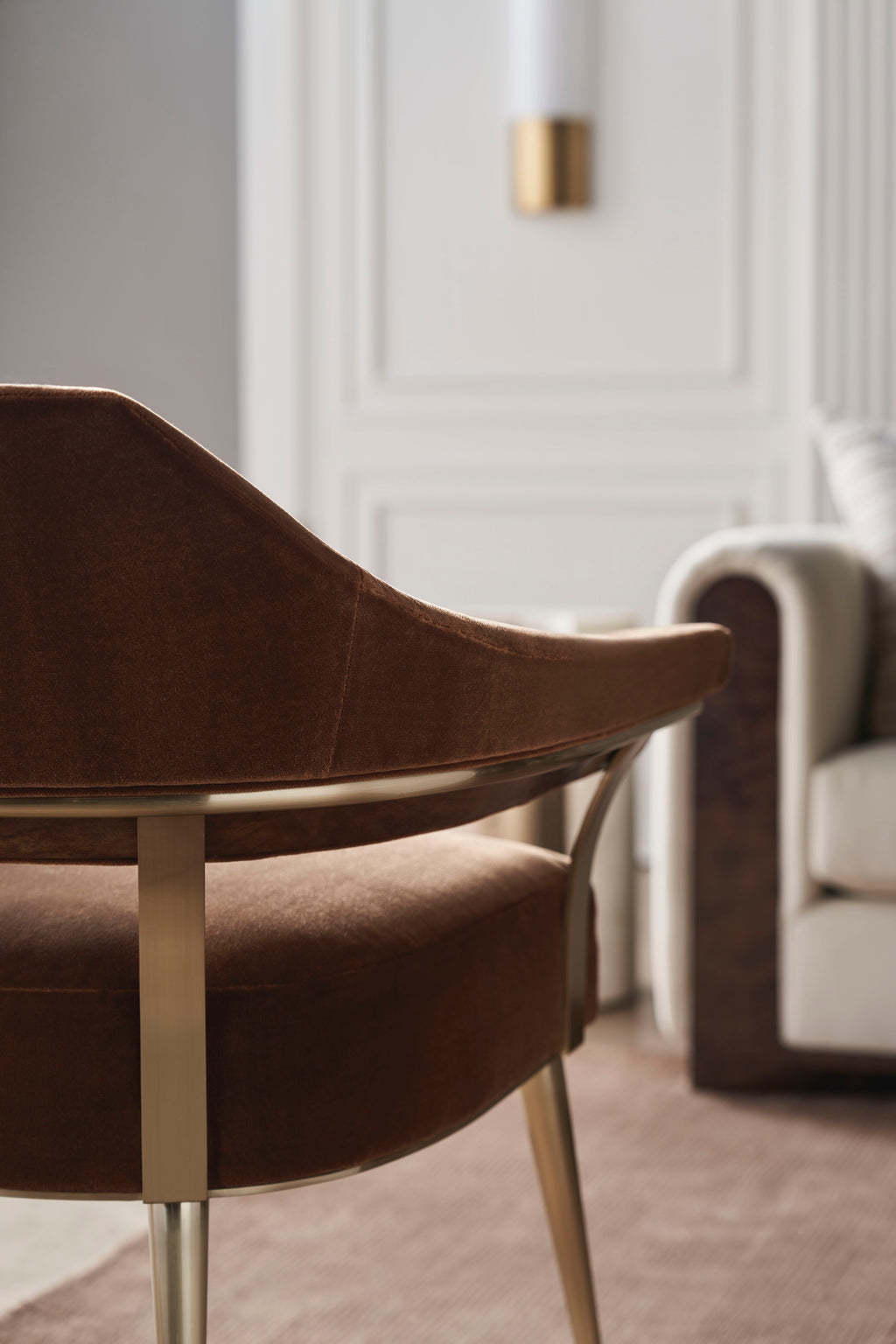 LOYD  CHAIR
