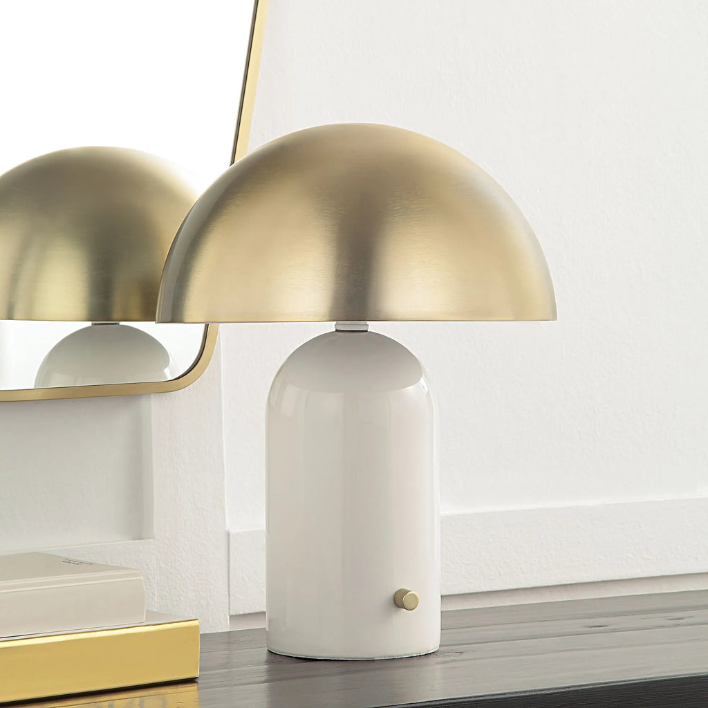 HOWARD LAMP
