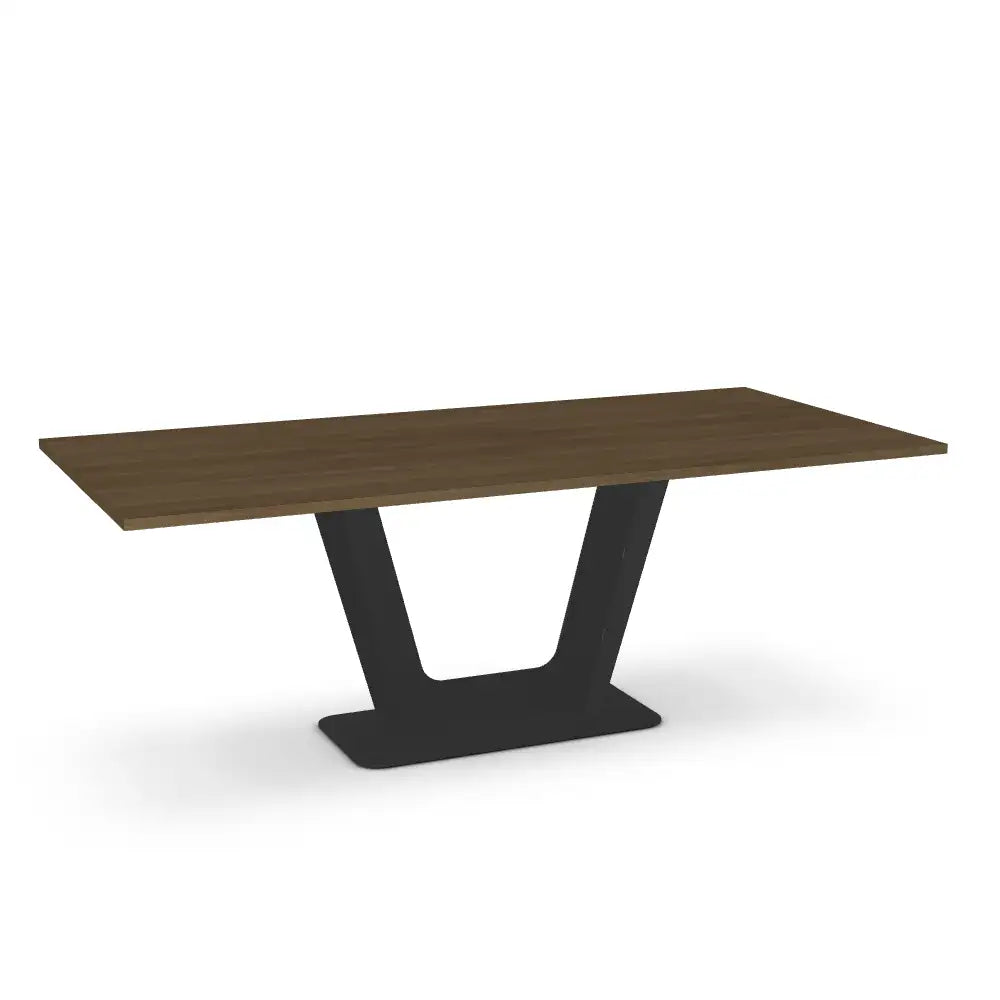 TABLE MIA