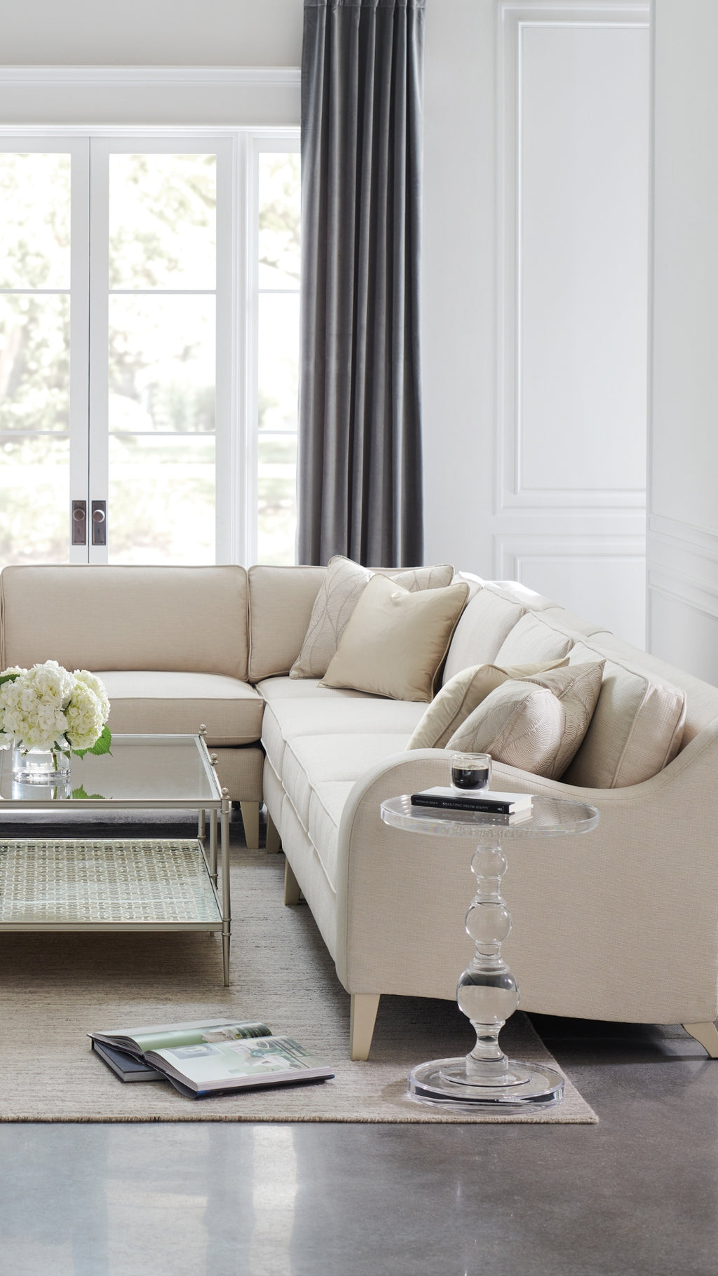 Modern Furniture Montreal Showroom | Luxury Design | Mobilart