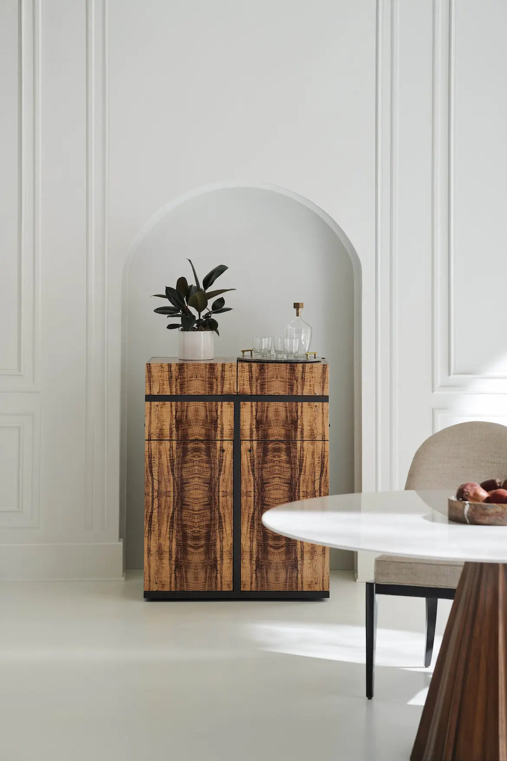 BECKER TABLE