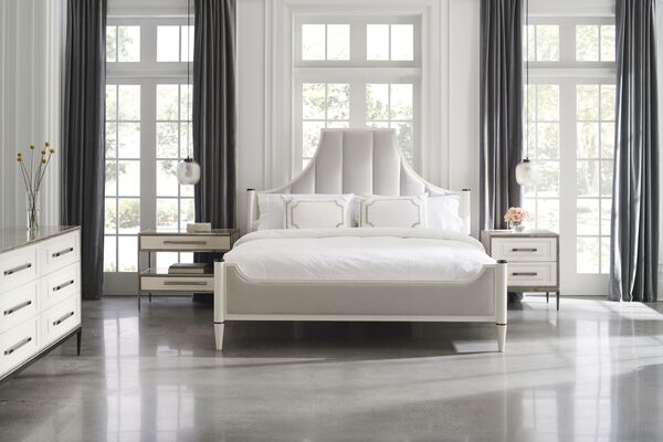 MUSCAT DRESSER