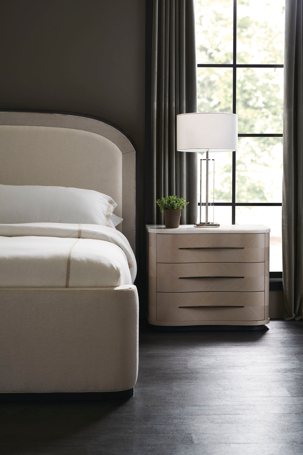 CAROLINA NIGHTSTAND