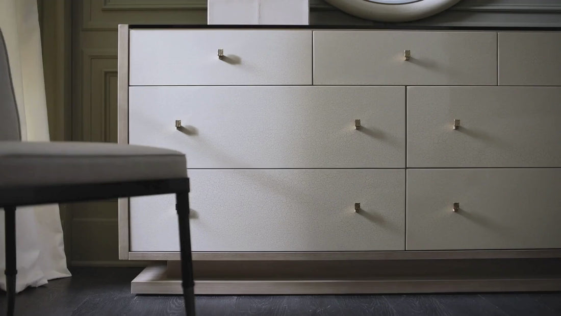 Contemporay Luxury Commode